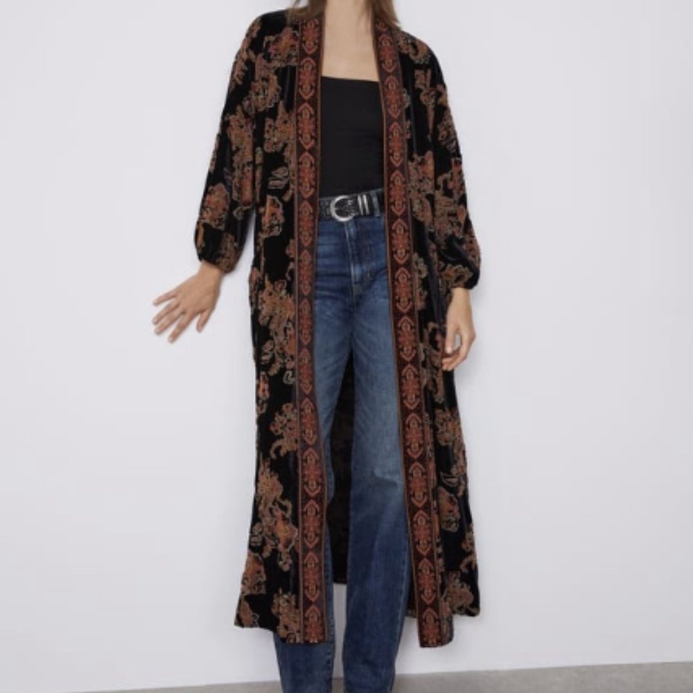 Zara velvet trim kimono / robe coat - Size XS
